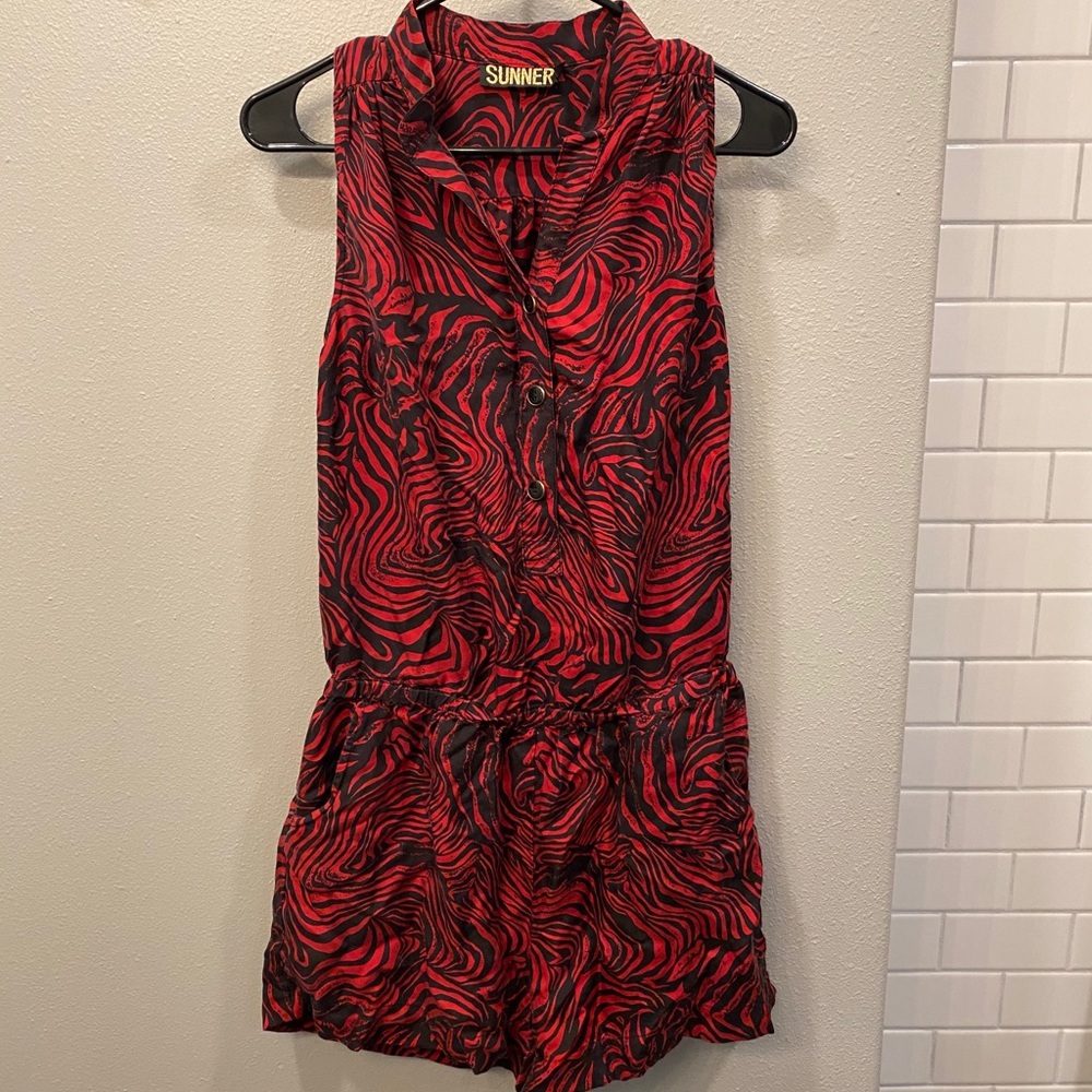 Women’s M Sunner Romper- Black and Red Zebra
